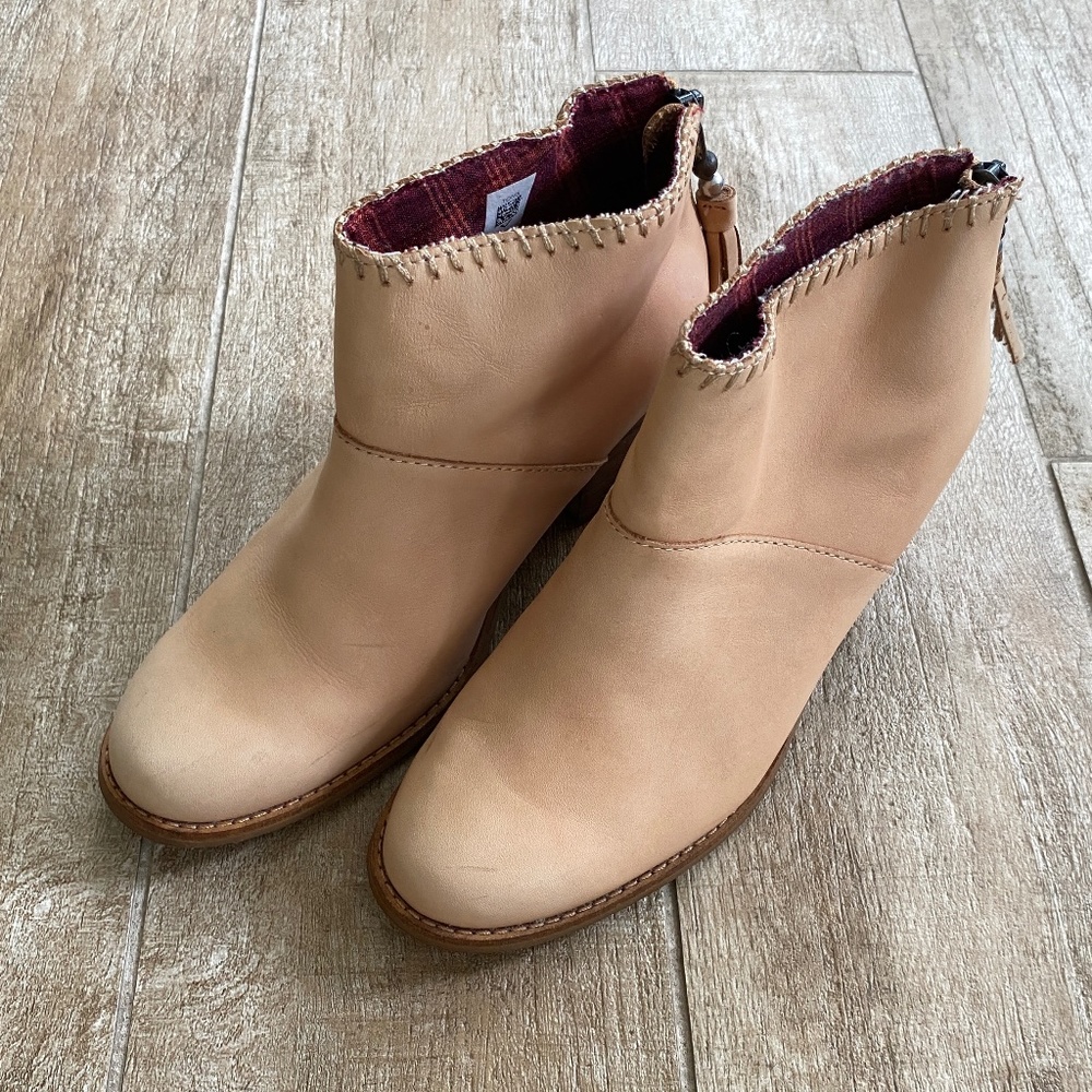 TOMS Leila Ankle Bootie